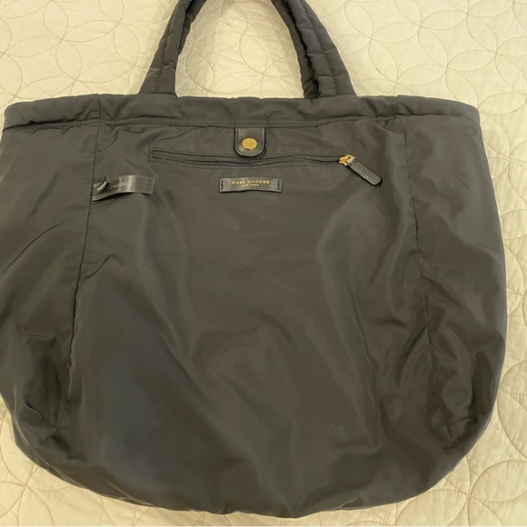 Pre owned in great condition Marc by Marc Jacobs Black
Quilted Nylon Crosby #555 - Picture 6 of 16